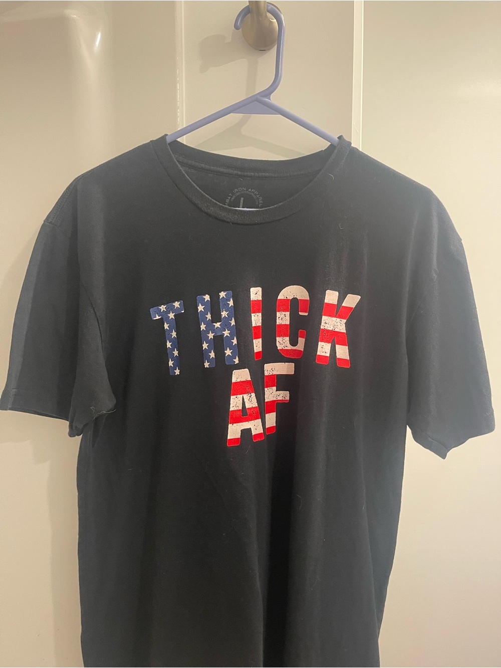 “Thick AF” Men's Black Short-Sleeve Graphic Tee with American Flag Text